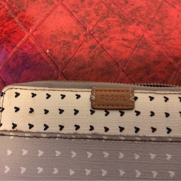 Fossil Small Zip Around Wallet - Picture 2 of 10